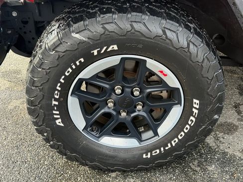 Used 2021 Jeep Wrangler Unlimited Rubicon image 11