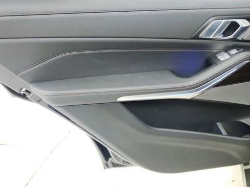 Used 2026 BMW X7 xDrive40i image 35