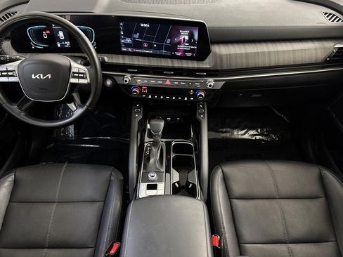 Used 2023 Kia Telluride EX w/ EX Captain's Chair Package FWD image 17
