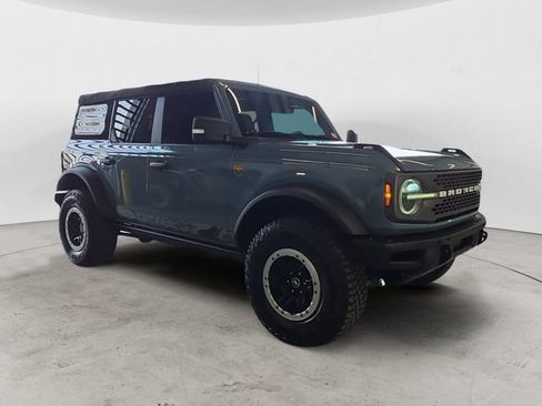 Certified 2021 Ford Bronco Badlands AWD/4WD image 3