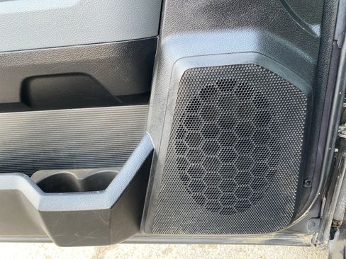 Used 2019 RAM 1500 Classic SLT image 28