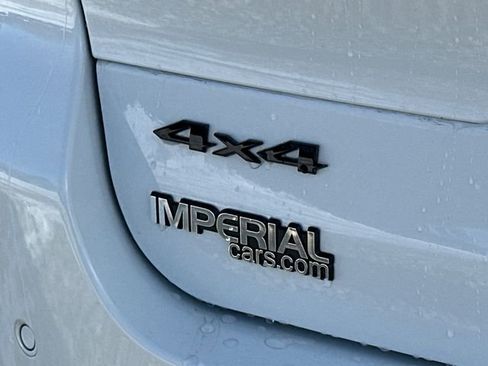 Used 2025 Jeep Grand Cherokee L Limited w/ Black Appearance Package image 15