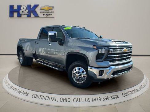 Used 2024 Chevrolet Silverado 3500 LTZ w/ LTZ Plus Package AWD/4WD image 1