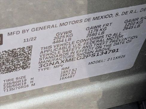 Used 2023 Chevrolet Equinox RS FWD image 15
