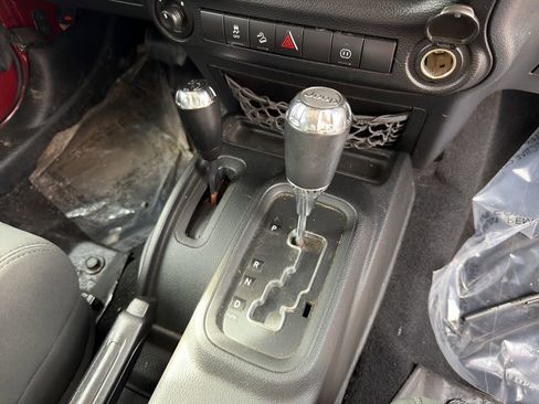 Used 2012 Jeep Wrangler Unlimited Sahara w/ Dual Top Group image 14