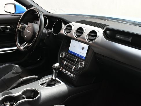 Used 2022 Ford Mustang Premium RWD image 18