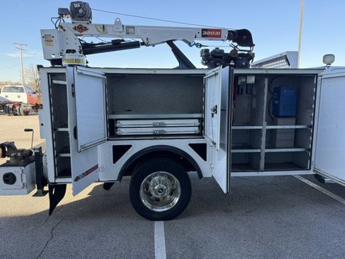 Used 2017 RAM 5500 Tradesman w/ Power & Remote Entry Group image 13