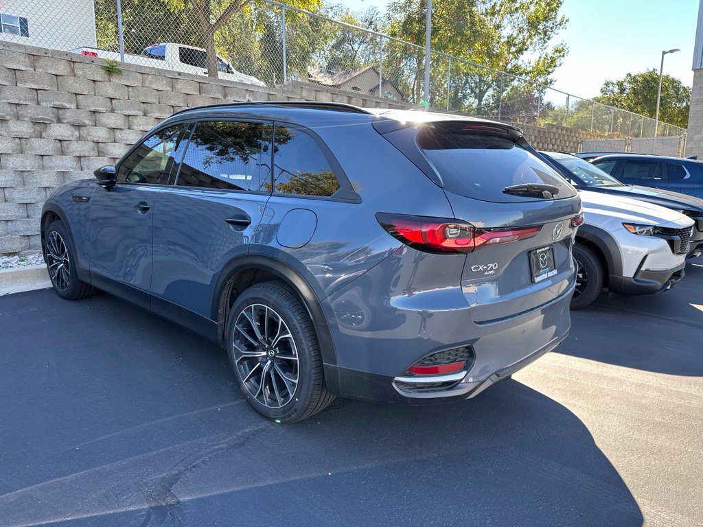 Certified 2025 MAZDA CX-70 Plug-In Hybrid w/ Premium Plus AWD/4WD image 5