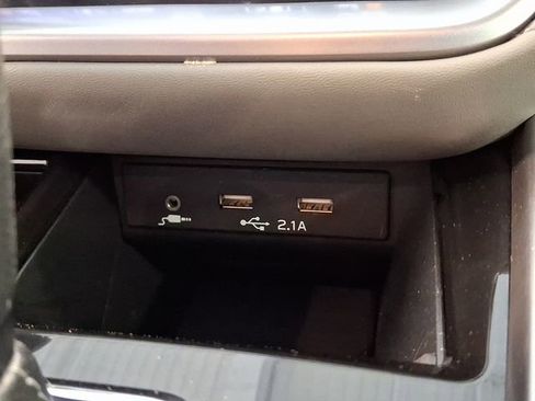 Used 2020 Subaru Outback Limited AWD/4WD image 22