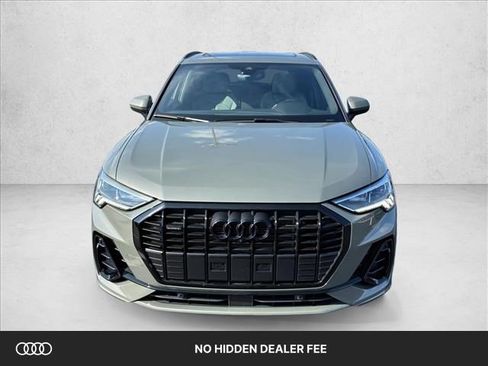 Used 2023 Audi Q3 2.0T Premium Plus w/ Premium Plus Package AWD/4WD image 1