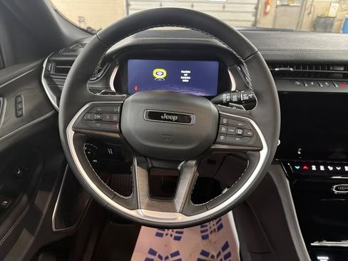 New 2026 Jeep Grand Cherokee Limited image 14