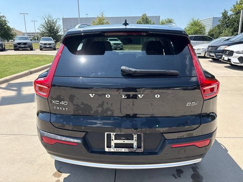 Certified 2023 Volvo XC40 B5 Plus w/ Driver Assist Package AWD/4WD image 6