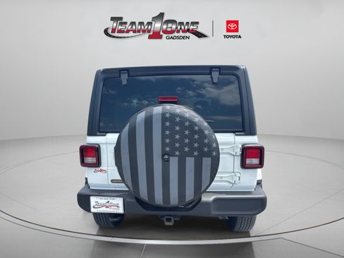 Used 2023 Jeep Wrangler Sport AWD/4WD image 7
