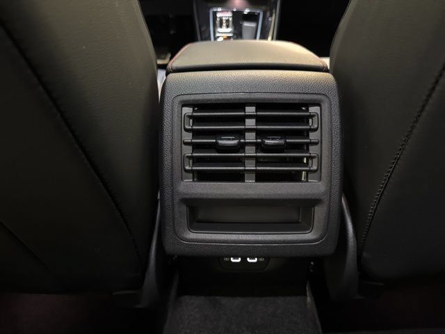 New 2026 Volkswagen GTI SE FWD image 29
