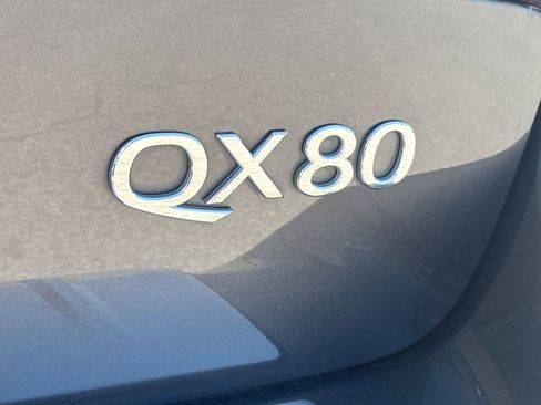 Used 2024 INFINITI QX80 Luxe AWD/4WD image 7