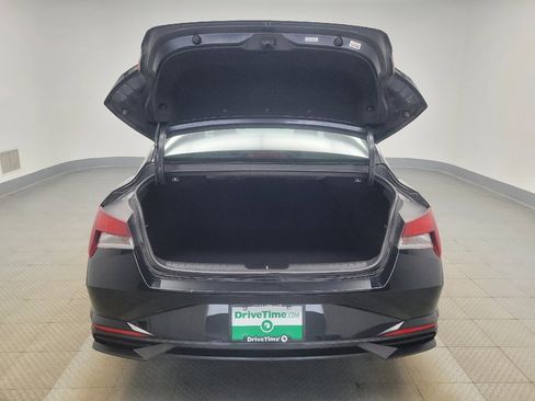 Used 2022 Hyundai Elantra SEL image 29