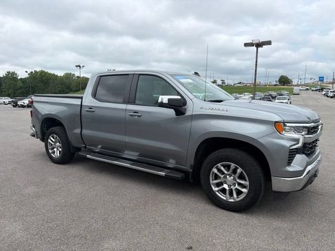 Used 2023 Chevrolet Silverado 1500 LT AWD/4WD image 12