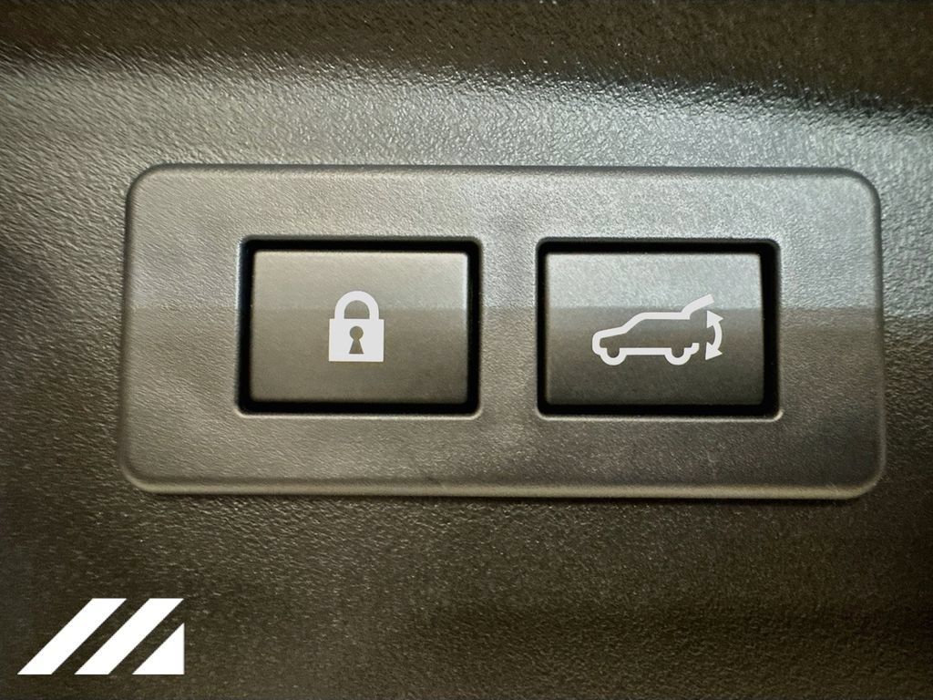 Used 2026 Subaru Outback Premium AWD/4WD image 26
