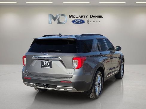Certified 2023 Ford Explorer XLT w/ Equipment Group 202A image 5
