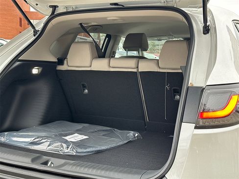 New 2026 Honda HR-V LX image 7