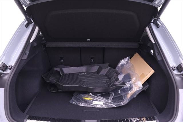 Certified 2026 Audi Q3 quattro 2.0T w/ Driver Assistance Package AWD/4WD image 19