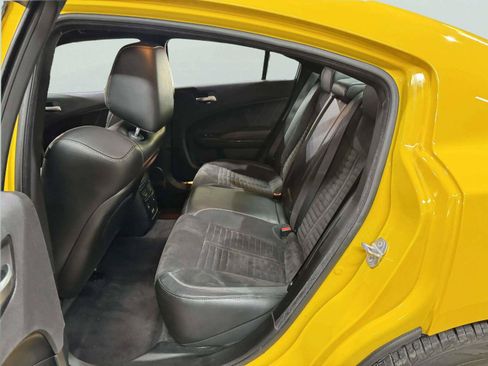 Used 2017 Dodge Charger R/T RWD image 21