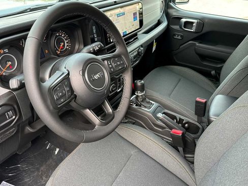 New 2026 Jeep Gladiator Sport AWD/4WD image 10