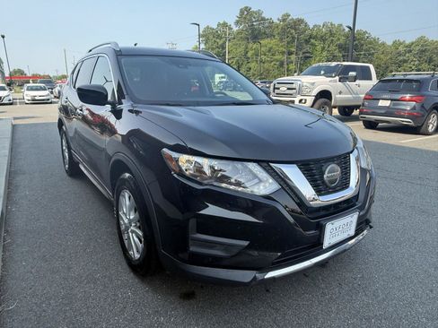 Used 2020 Nissan Rogue S w/ Special Edition Package FWD image 8