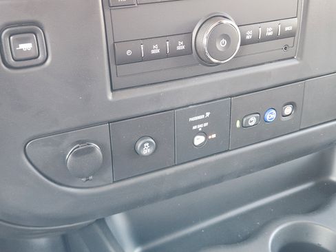 New 2025 Chevrolet Express 2500 Extended w/ Driver Convenience Package image 21