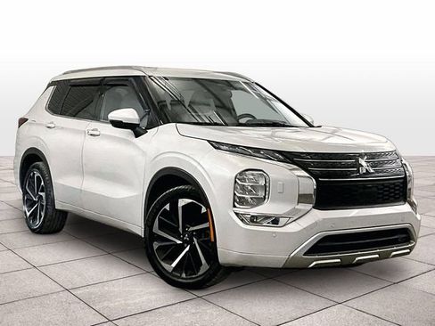 Used 2022 Mitsubishi Outlander SEL AWD/4WD image 2