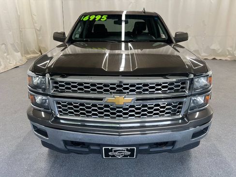 Used 2015 Chevrolet Silverado 1500 LT w/ LT Convenience Package AWD/4WD image 2
