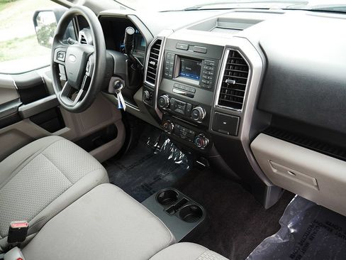 Used 2016 Ford F150 XLT AWD/4WD image 44