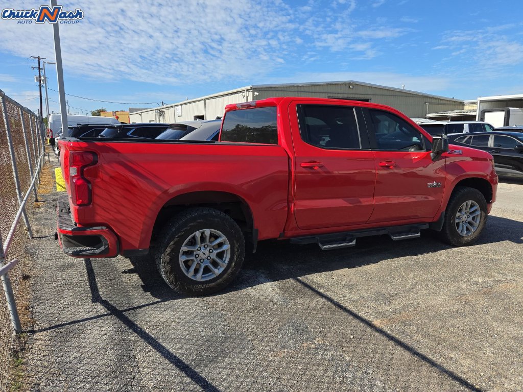 Used 2023 Chevrolet Silverado 1500 RST w/ Z71 Off-Road Package AWD/4WD image 5
