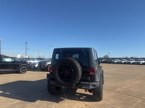 Used 2015 Jeep Wrangler Rubicon image 19