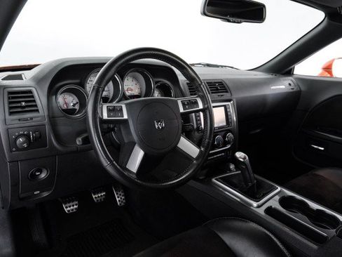 Used 2009 Dodge Challenger SRT8 w/ SRT Option Group II RWD image 13