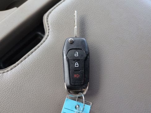 Used 2019 Ford F250 XL w/ Power Equipment Group AWD/4WD image 26