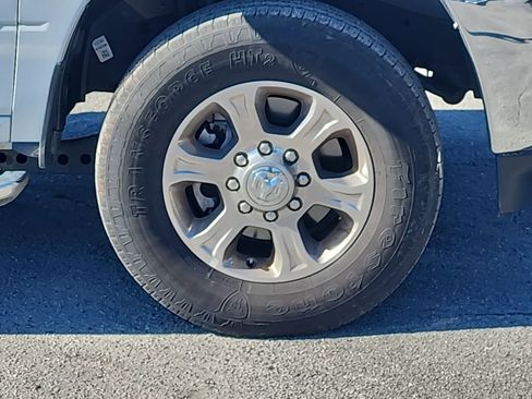 Certified 2024 RAM 2500 Big Horn image 32