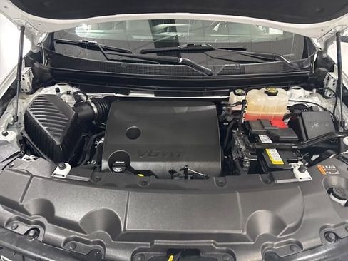 Used 2023 Chevrolet Traverse Premier image 41