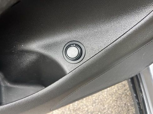 Used 2019 Buick Envision Preferred w/ LPO, Cargo Package image 32