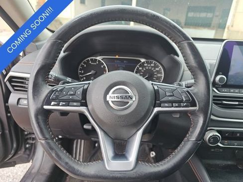 Used 2019 Nissan Altima 2.5 SR w/ SR Premium Package AWD/4WD image 11