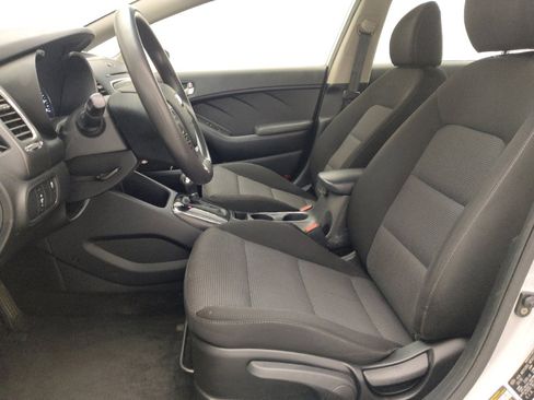 Used 2017 Kia Forte LX FWD image 17