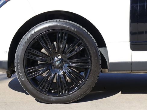 Used 2020 Land Rover Range Rover HSE image 59