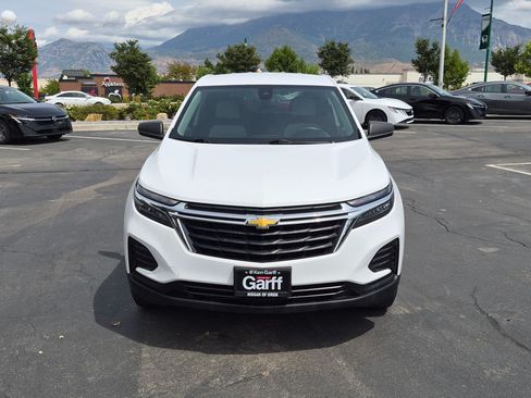 Used 2022 Chevrolet Equinox LS w/ LS Convenience Package AWD/4WD image 11
