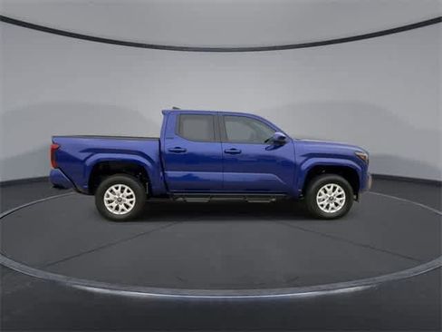 Certified 2025 Toyota Tacoma SR5 image 9