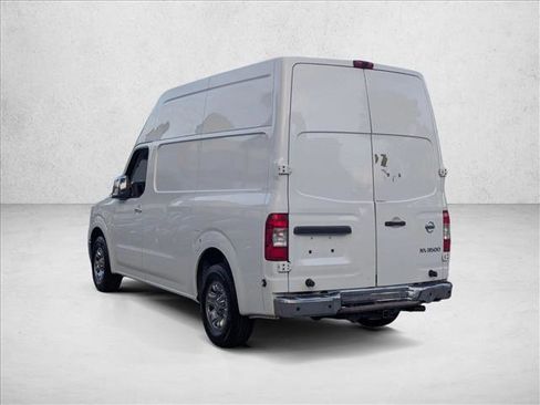 Used 2017 Nissan NV 3500 SL image 7