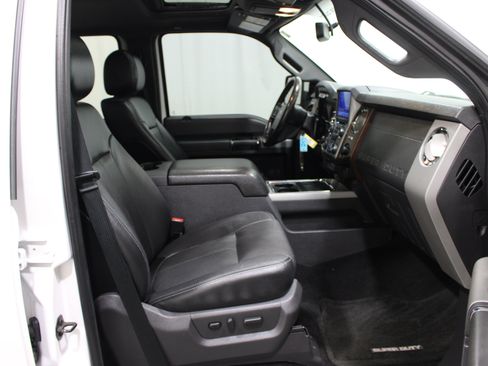 Used 2016 Ford F350 Lariat w/ Lariat Ultimate Package AWD/4WD image 25