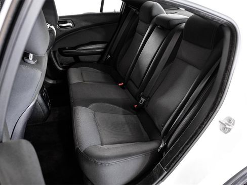 Used 2018 Dodge Charger SXT w/ Blacktop Package image 38