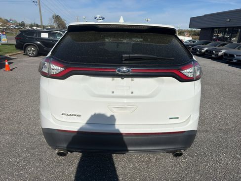 Used 2017 Ford Edge SE image 6