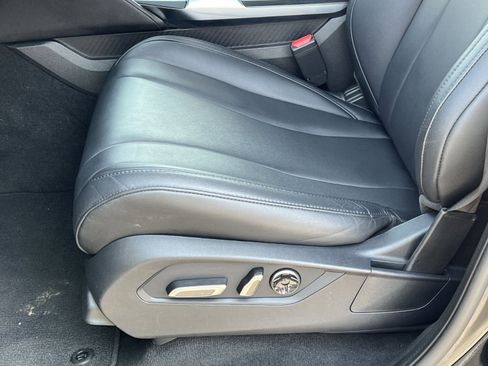 Used 2023 Acura MDX SH-AWD image 11