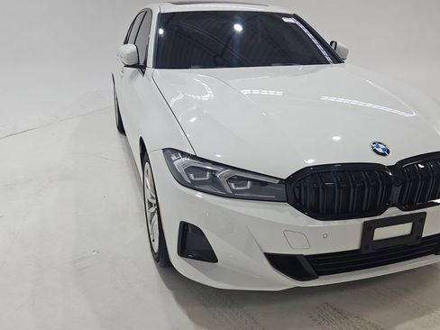 Used 2023 BMW 330i xDrive Sedan w/ Driving Assistance Package AWD/4WD image 12